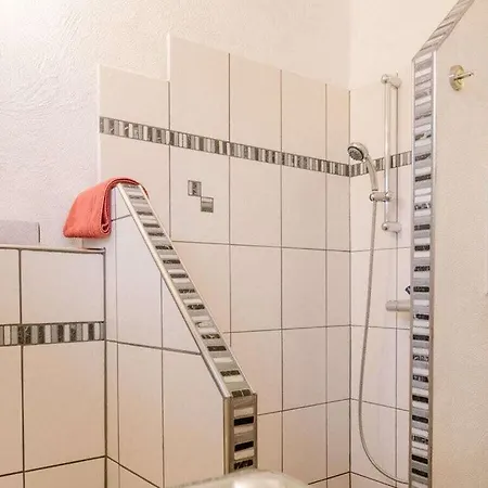 Holiday home Nordzeeoase-pethan Met Sauna Neuharlingersiel